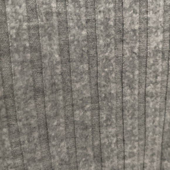 Grey Tank 🤍 - Picture 3 of 3